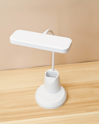 터치 제어 스위치로 조정 가능한 팔 접이 가능한 USB 테이블 램프