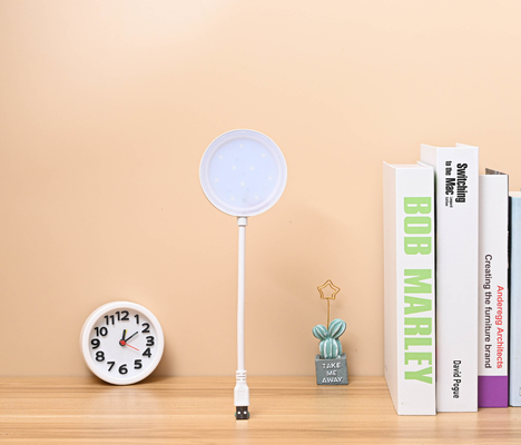 3500-6500K 컬러 LED 눈 관리 USB 재충전 가능한 테이블 램프 다각 조정