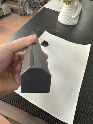 안전 보이지 않는 격자 알루미늄 트랙 끝 모자