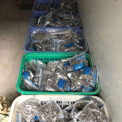 100kg 부하량 발코니 회색의 보이지 않는 격자